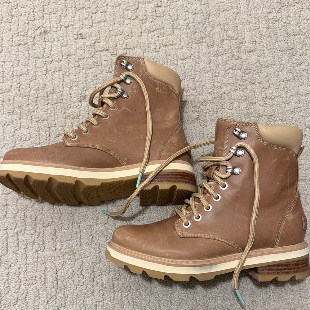 Sorel Tan Ankle Boots